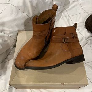 Clarks Pita Austin Bootie, dark tan leather, size 6.5